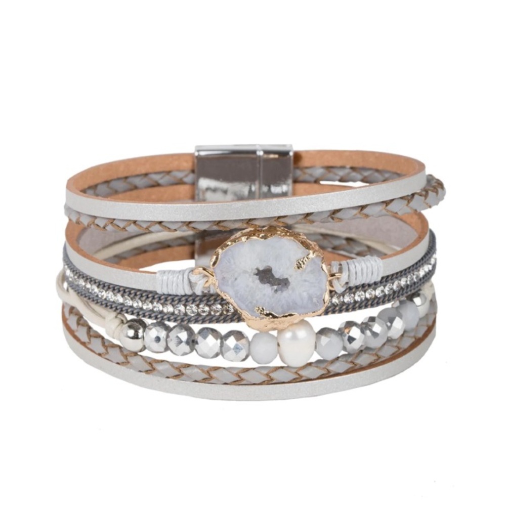 CALLISTO LEATHER BRACELET by SAACHI. Gray NEW Freshwater Pearl